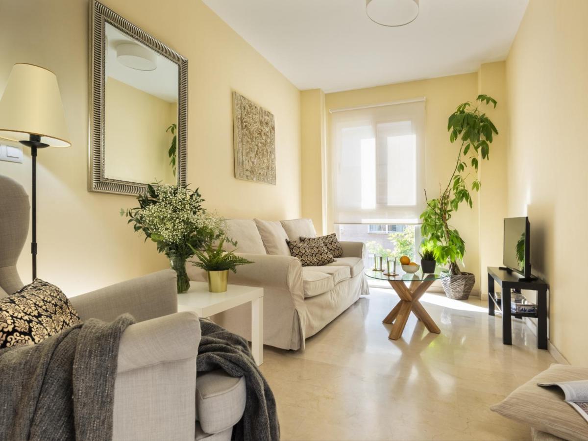 Misterhost San Bernardo Jardines De Murillo Σεβίλλη Εξωτερικό φωτογραφία